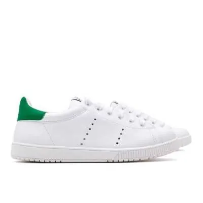 ZAPATILLAS BLANCAS Y VERDE TITANITOS