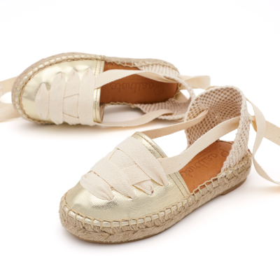Alpargata Dorada para Niña con lazos - Pasitrote 2