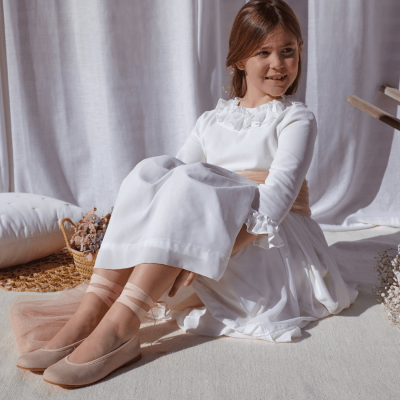 Bailarina con lazos de Comunion Rosa Nude para NIña 2
