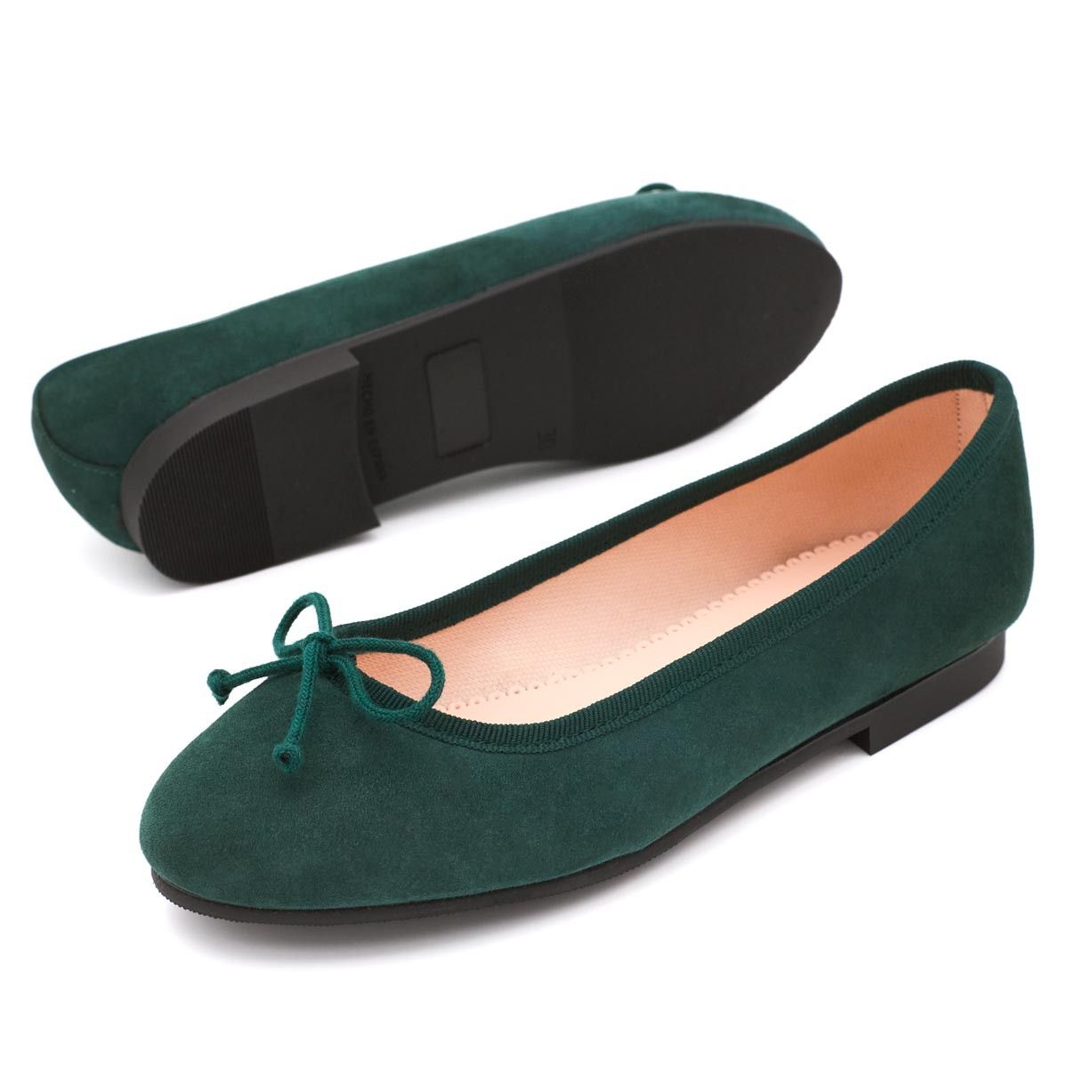Bailarinas Clásicas Ante Verde