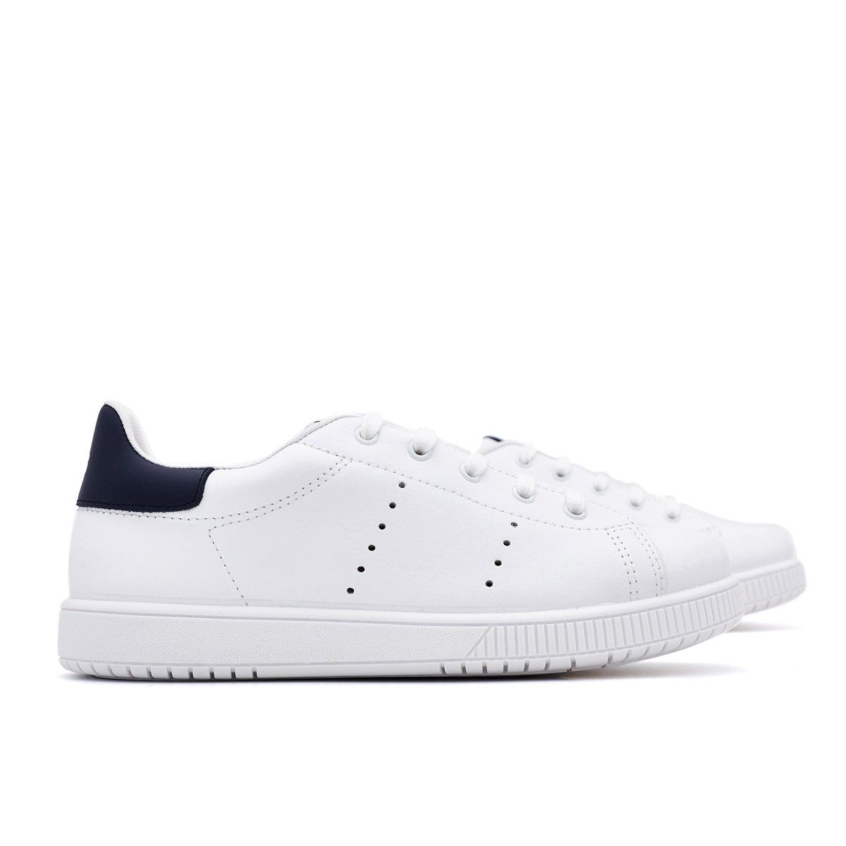 Zapatillas Blancas y Marino Titanitos