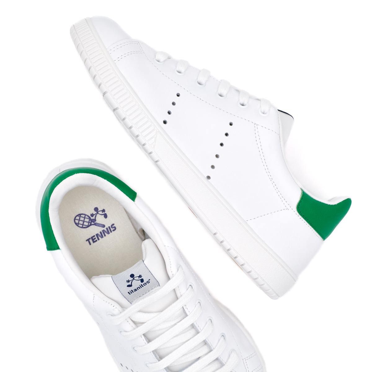 Zapatillas Blancas y Verde Titanitos
