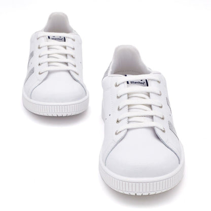 Zapatillas Blancas Rayas Plata Titanitos
