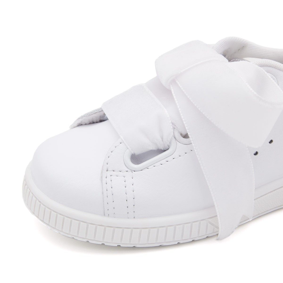 Zapatillas Blancas Lazo Terciopelo Titanitos