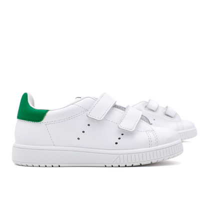 Zapatillas Blancas y Verde Tira Adherente Titanitos