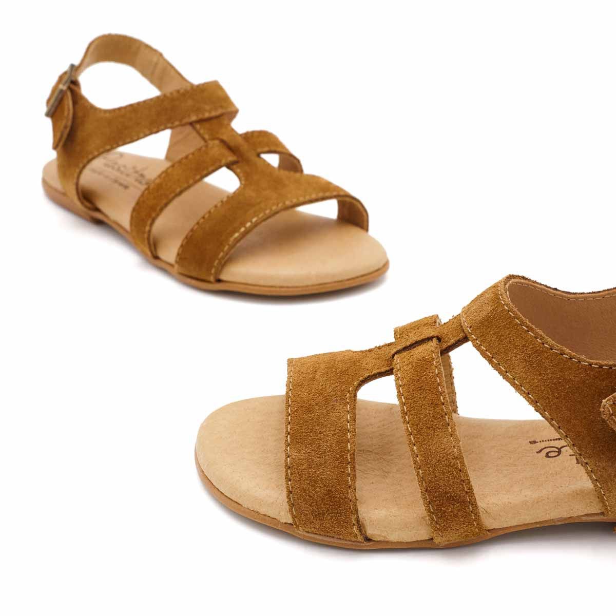 Sandalia Romana Serraje Camel